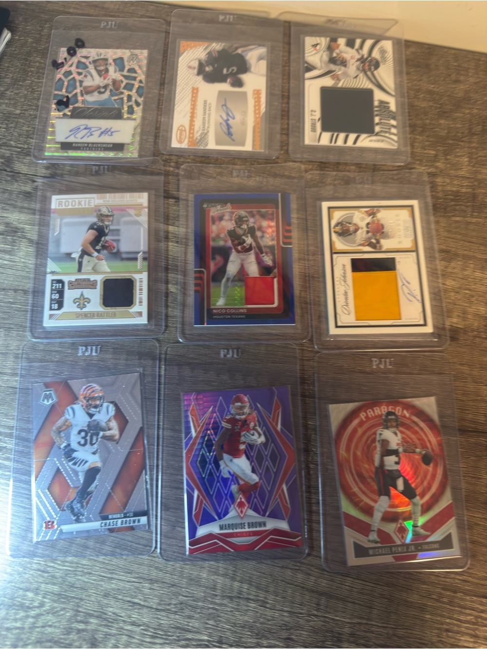 Mixed football/baaketball/baseball card lot